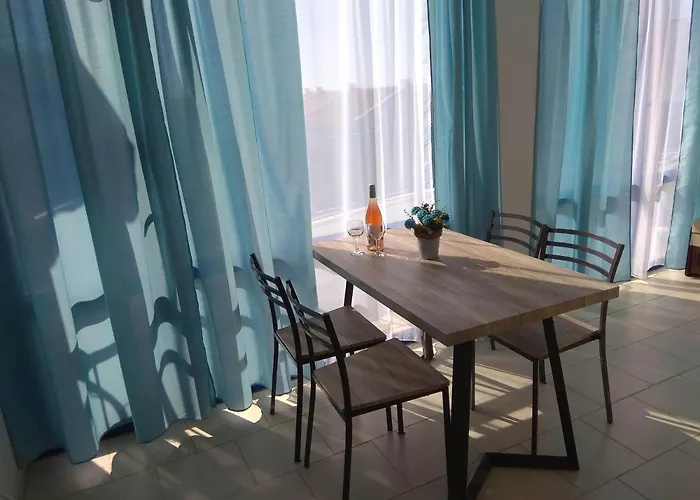 Blue Marine Ap 26 アパート *